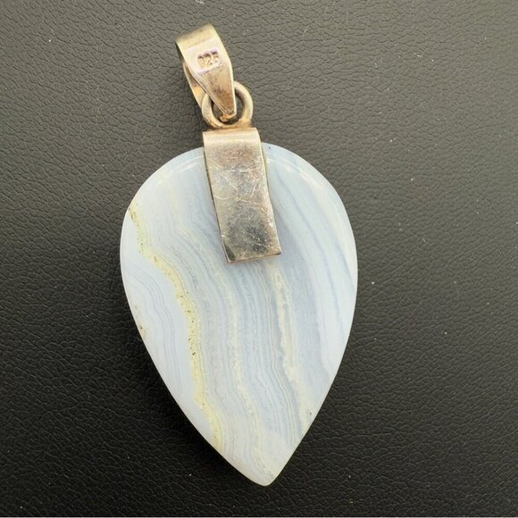 Gorgeous Blue Lace Agate and Marked 925 Silver Teardrop Blue Nature Pendant - Picture 4 of 11